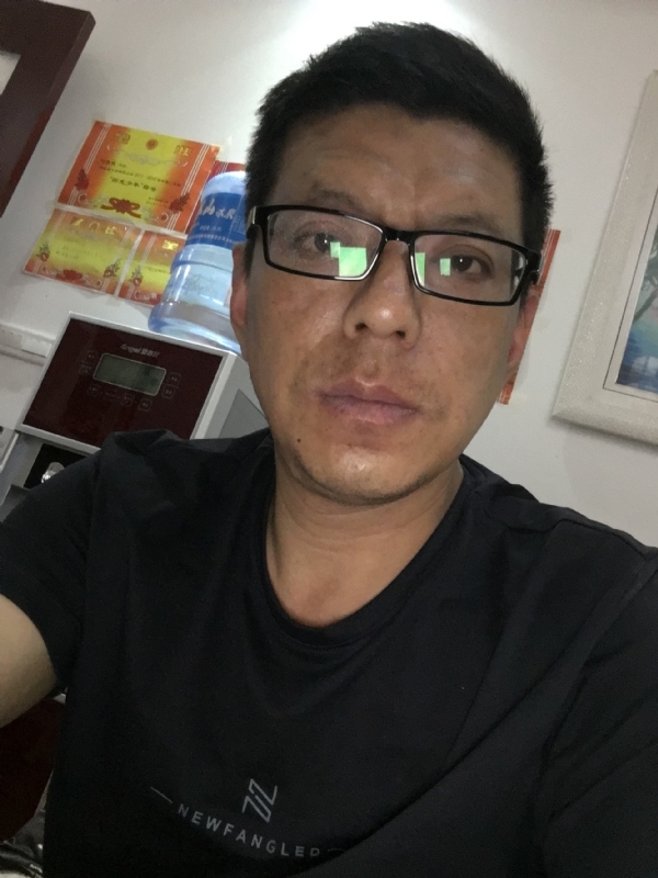 牵手的第三张照片--沙县相亲网