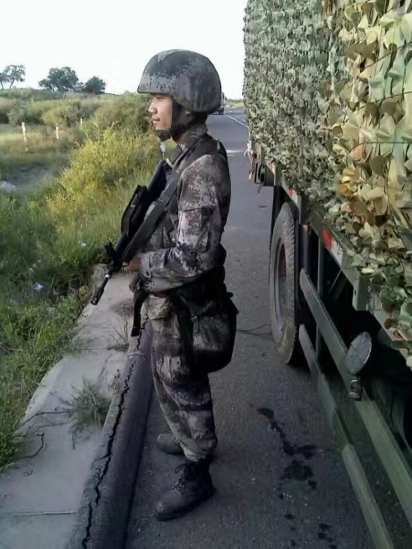 搬砖中的第一张照片--沙县相亲网